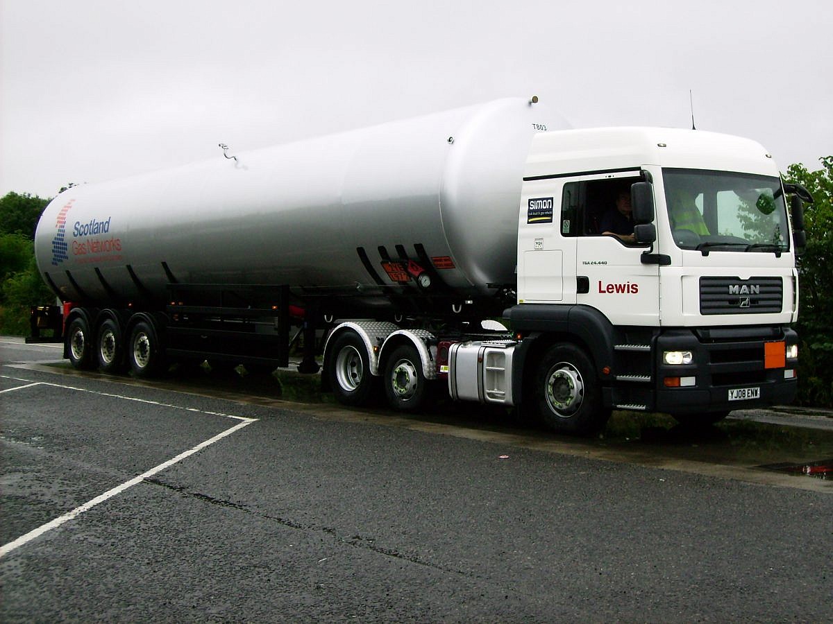 Lewis Tankers wins LNG transportation contract